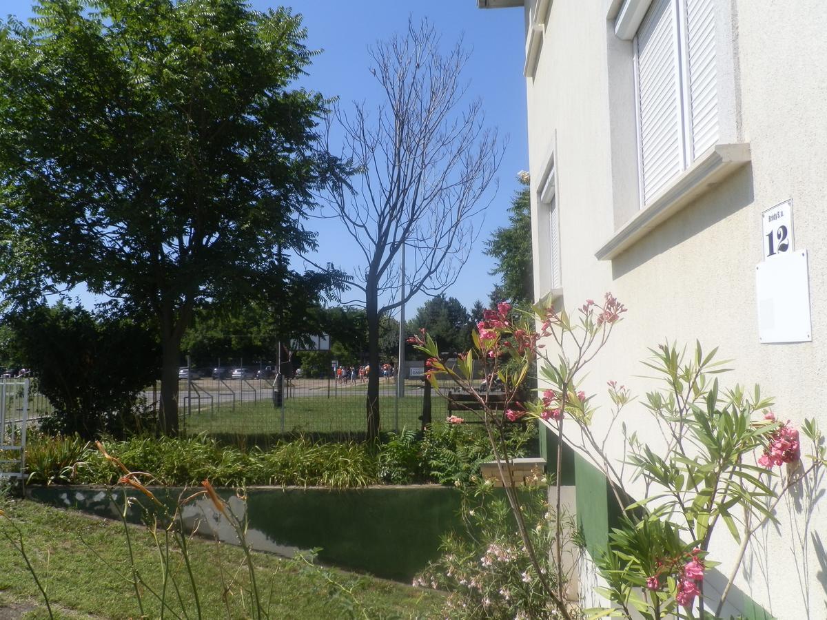 Aquaparti Apartmanok Hajdúszoboszló 外观 照片