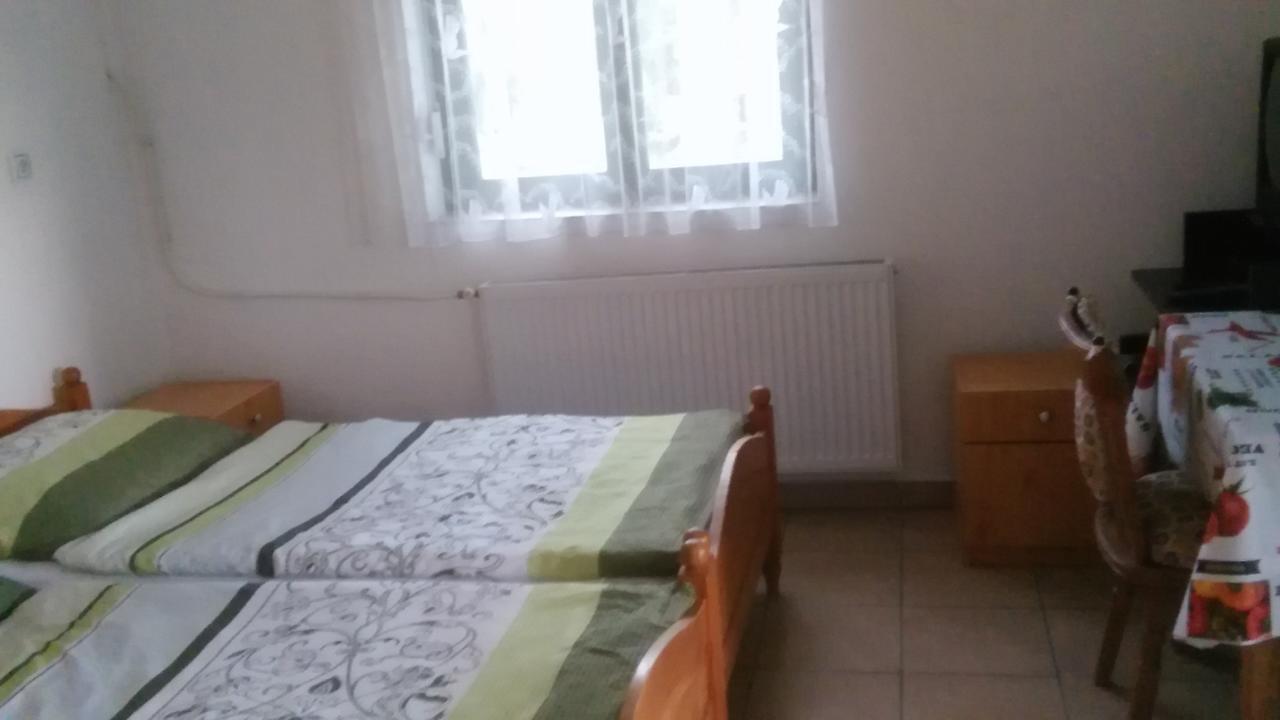 Aquaparti Apartmanok Hajdúszoboszló 外观 照片